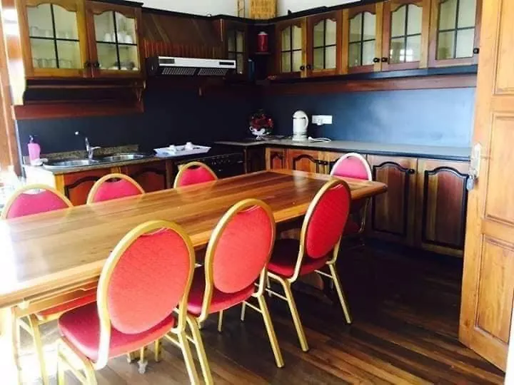 Gallways Holiday Home Nuwara Eliya